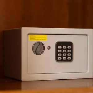 3* Otel Max